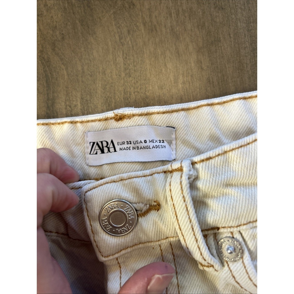 ZARA Women's Beige Ivory High Waisted Cut Off Denim Shorts Button Fly Size 0 - Picture 6 of 6